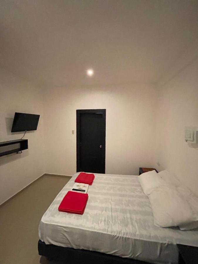 Kiwi Suites Hostel Montanita Exterior photo